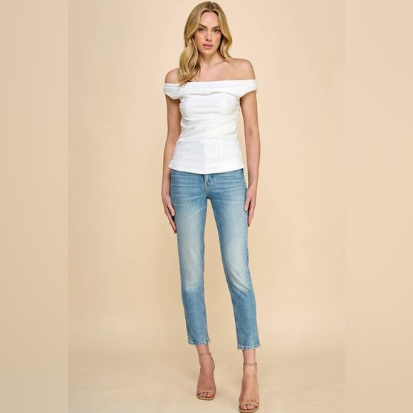 NWT BOUTIQUE TALIA OFF THE SHOULDER TOP - Picture 6 of 6